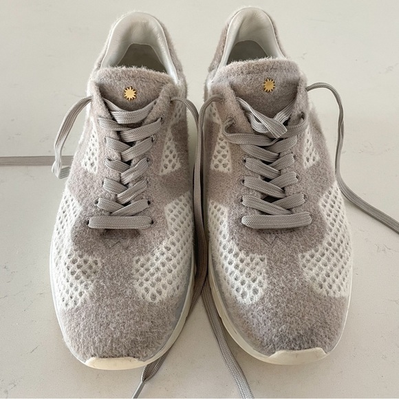 Stuart Weitzman Hartley Knit Sneakers 7.5 - Picture 3 of 6